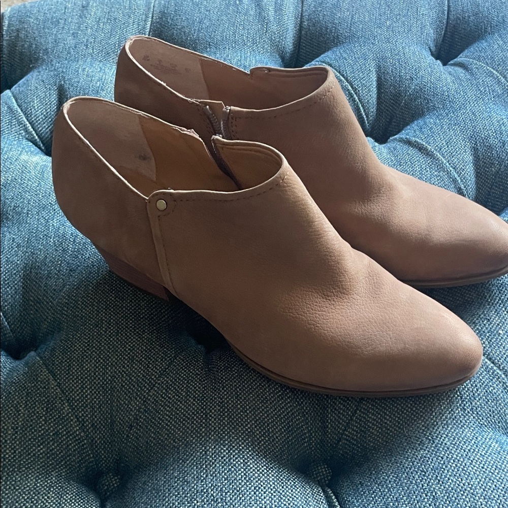 Franco Sarto Women's Tan Ankle Boots